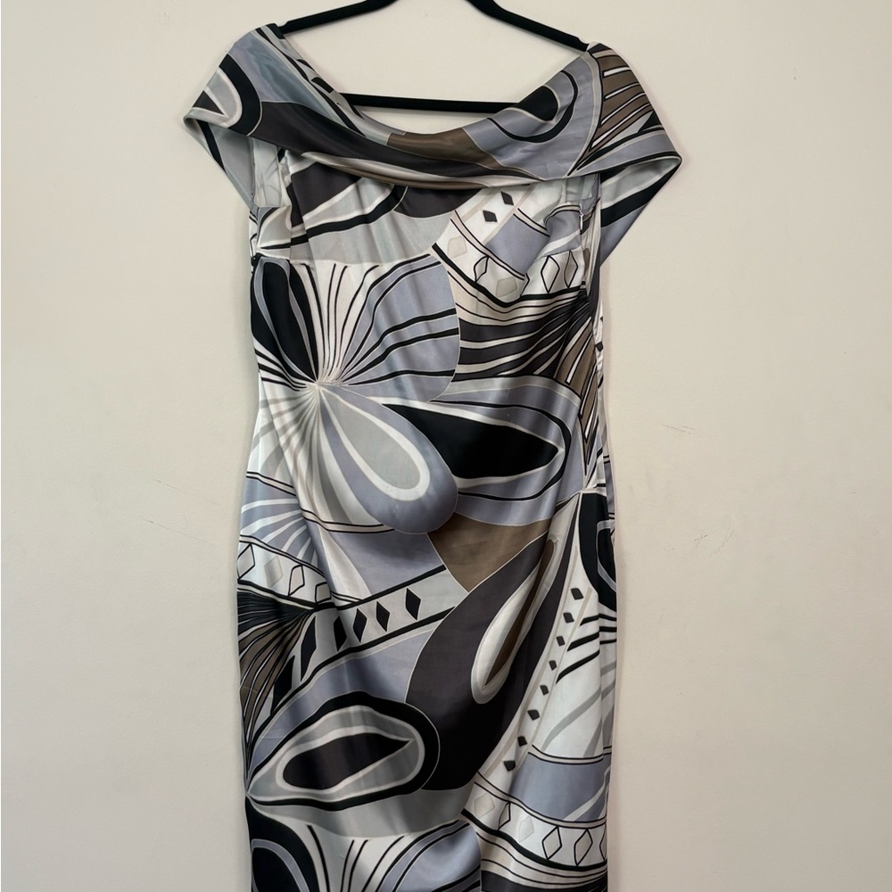 Elegant Abstract Print Dress